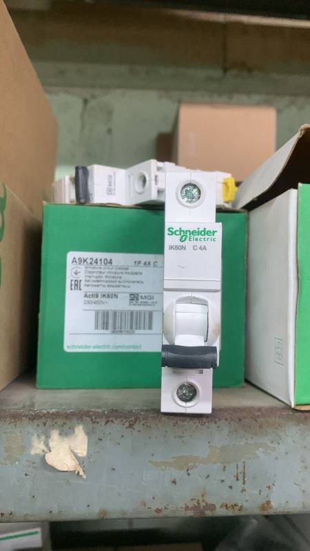 Miniature Circuit Breaker (MCB) 1P / 230 - 400 V / 4A