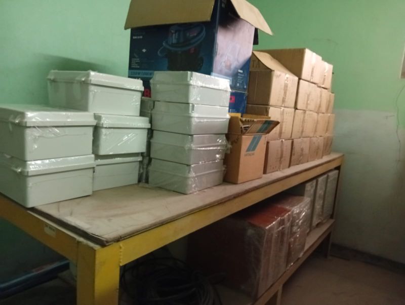 Box panel plastik dan pvc