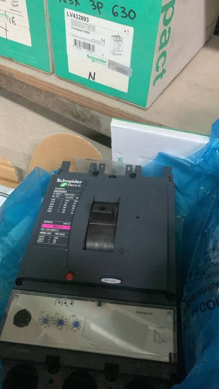 Moulded Case Circuit Breaker (MCCB) 3P / 400 VAC / 630 A