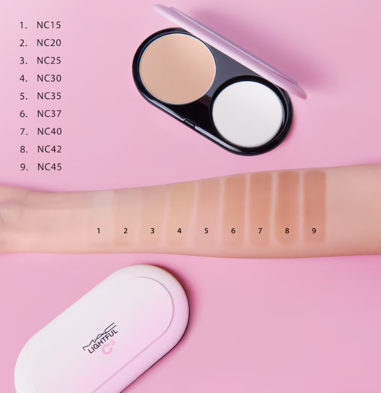 MAC
Lightful C³ Natural Silk Powder Foundation SPF 15/PA++ Refill