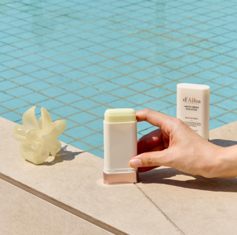 D'Alba Waterfull Air Fit Fresh Sun Stick