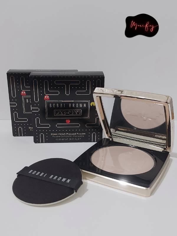 Bobbi Brown Sheer Finish Pressed Powder – Soft Porcelain (Limited Edition PAC-MAN™ Collection)