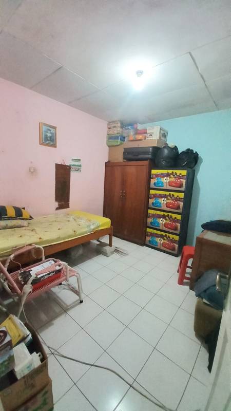 Jual Rumah BU 2 Lantai SHM, Taman Ratu