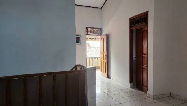 Jual Rumah 2 Lantai SHM Murah, Ciledug