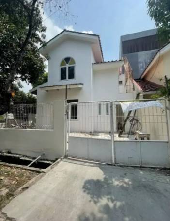 Dijual Cepat Rumah Hook, Taman Semanan Indah