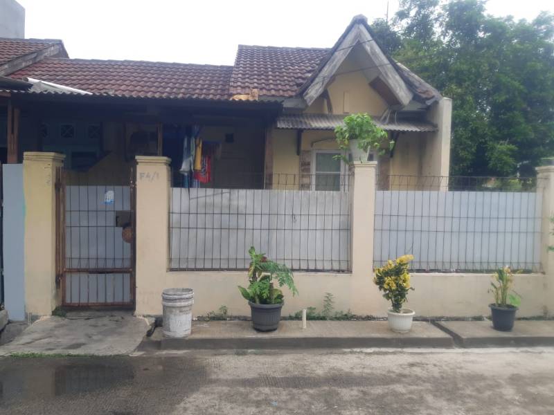 Dijual Rumah Hook Bebas Banjir, Cipondoh