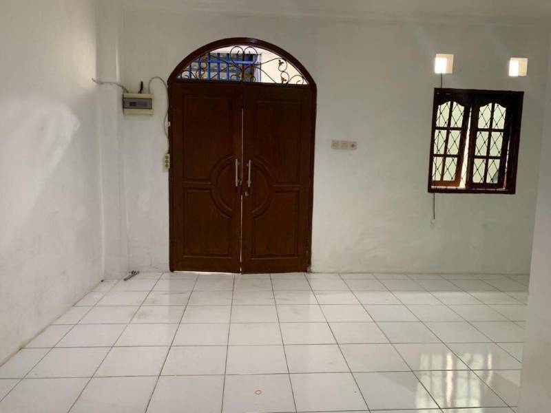 Jual Rumah Strategis Pinggir Jalan Jembatan 5