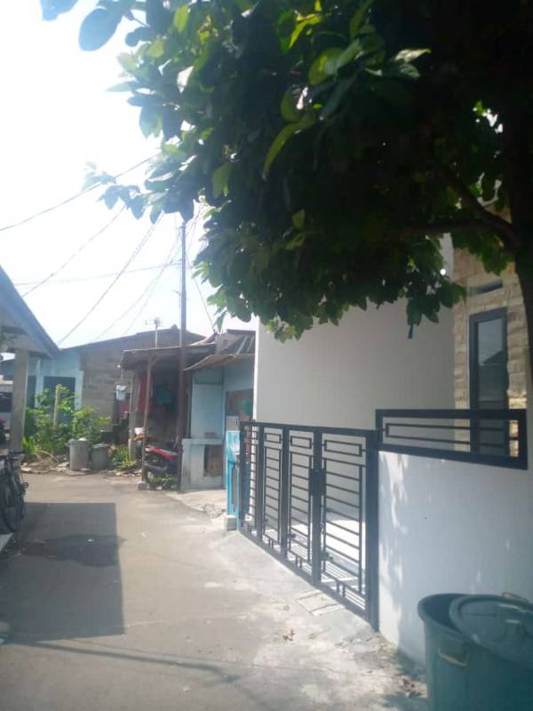 Dijual Rumah Strategis Kebagusan