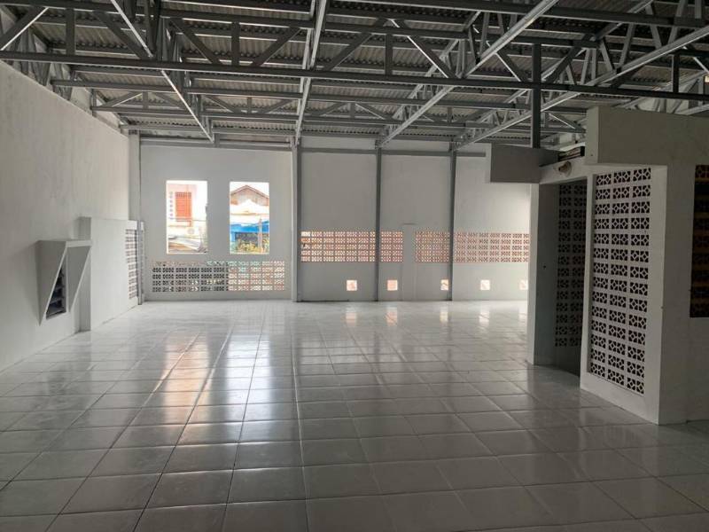 Jual Rumah Strategis Pinggir Jalan Jembatan 5