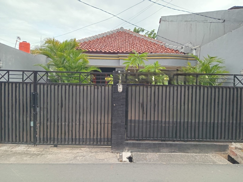 Jual Rumah Akses Strategis SHM, Kebon Jeruk