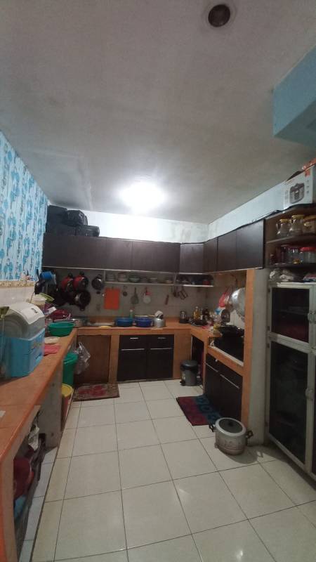 Jual Rumah BU 2 Lantai SHM, Taman Ratu