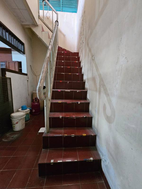 Dijual Rumah BU 1,5 Lantai SHM, Cengkareng