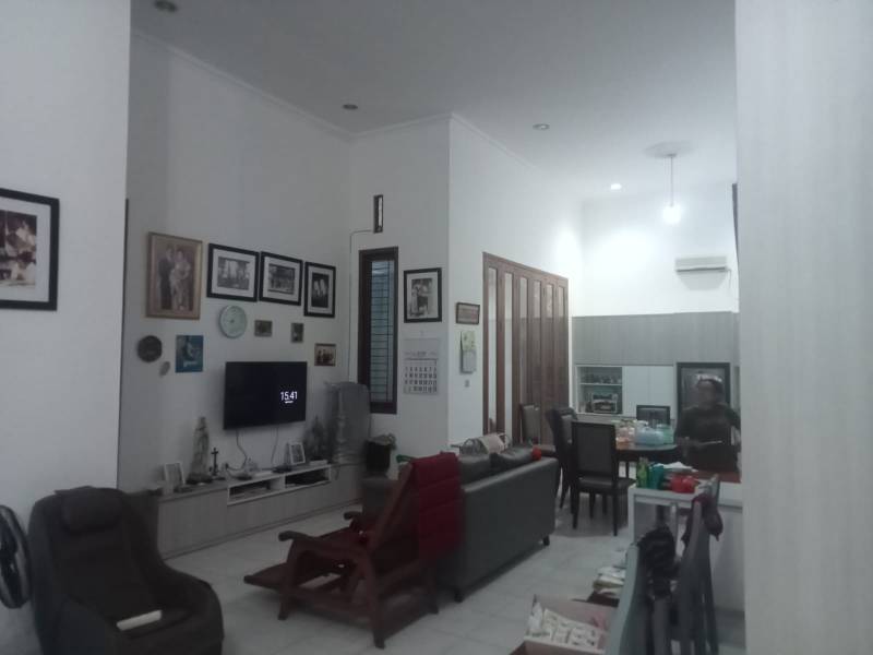 Dijual Rumah - Karang Tengah