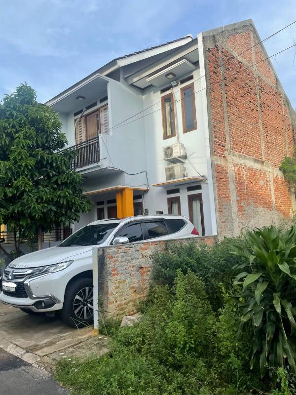 Dijual Rumah 2 Lantai Strategis Pamulang