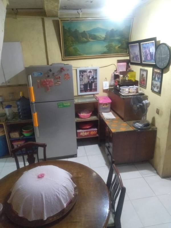 Dijual Ruko 2 Lantai SHM Strategis, Pedemangan