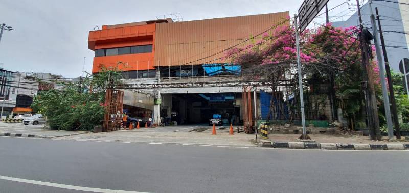 Dijual Ruko Gedung Lama Strategis, Surya Pranoto