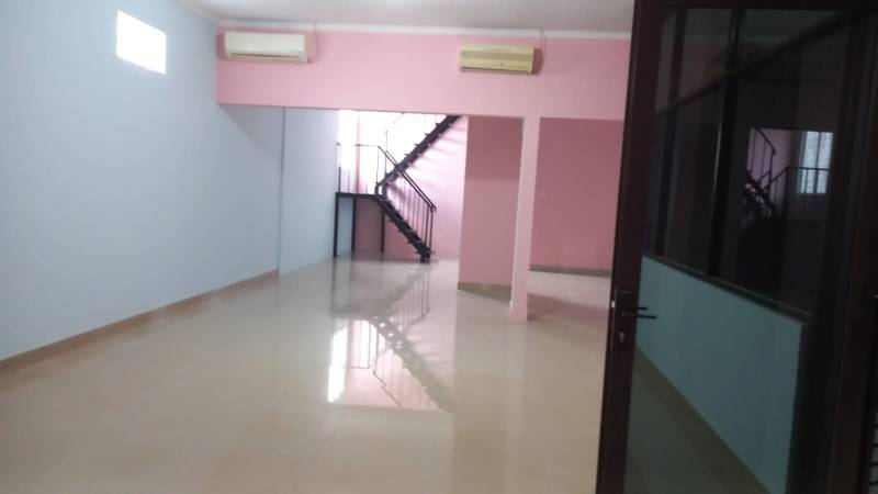 Dijual Segera Rumah Furnish 2,5 Lantai, Joglo