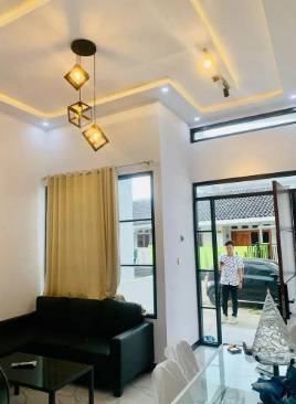 Dijual Rumah Baru Full Furnish Larangan