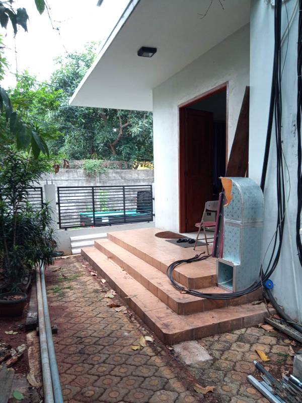 Dijual Rumah Hook Strategis Kelapa 2 Kebon Jeruk