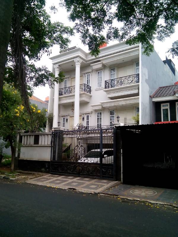 Dijual Rumah Cantik Daan Mogot