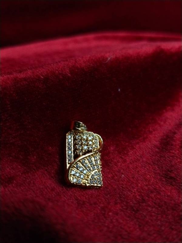 Rectora-elegant rectangle shaped pendant