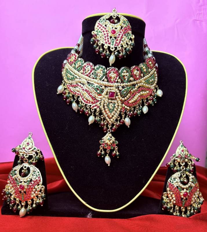 Royal Aangan choker Set