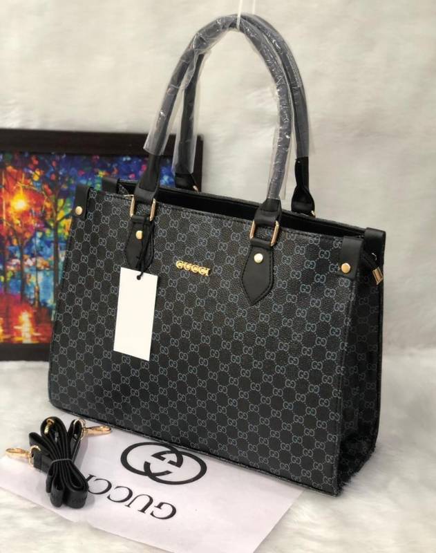 GUCCI & LV