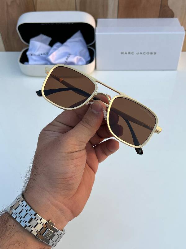 MARC JACOBS
