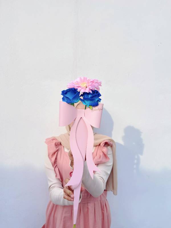 The Ribbon Cone Bouquet