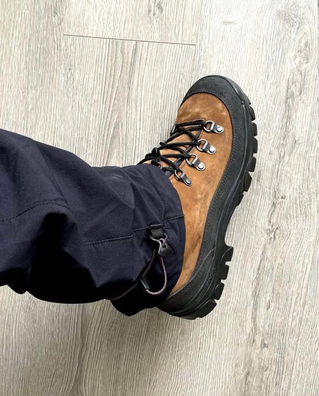 Sewa Sepatu Gunung | Danner New 43