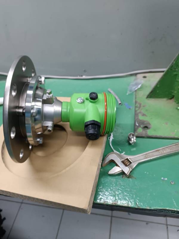 level Radar Transmitter