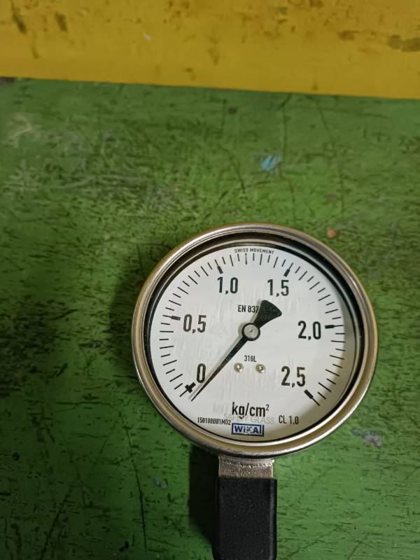 Pressure Indicator 0 - 2,5kg (1/2 NPT)