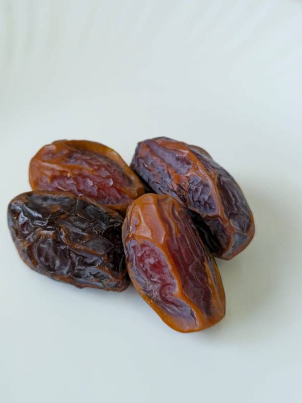 2 Kg Madjood Dates | Bigger Size | Imported from Jordan | Free Cash on Delivery