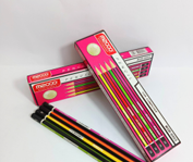 Pensil 2B M2000 Warna
 Garis / Gross