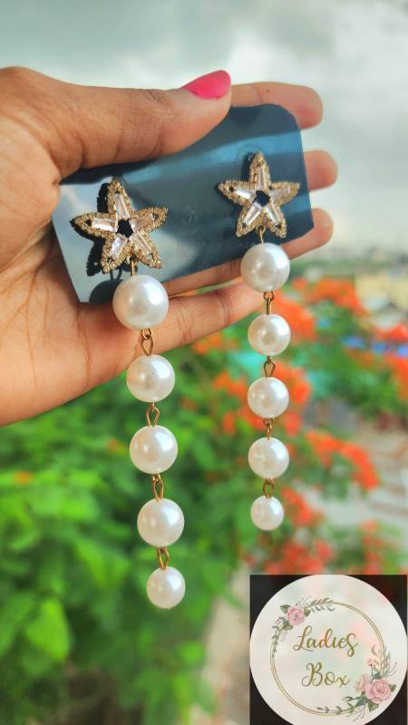 Pearl Earrings 🌺