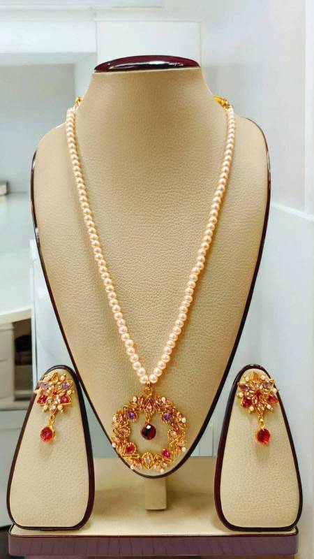 White Pearl Locket Chain 👌