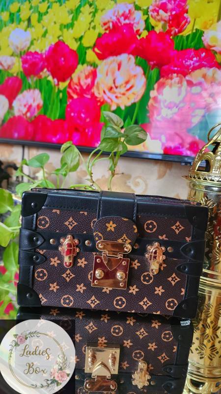 Louis Vuitton Bucket Bag