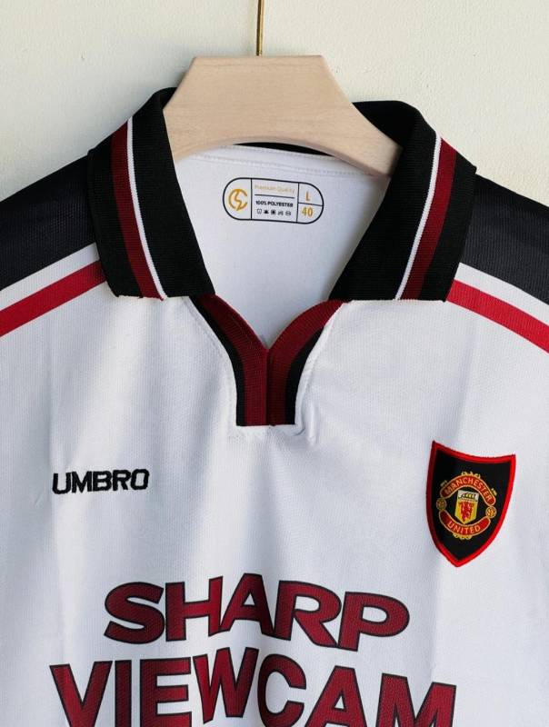 MAN UNITED 97-98 AWAY KIT
