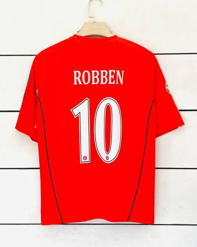 BAYERN MUNICH 10-11 HOME OVERSIZED KIT