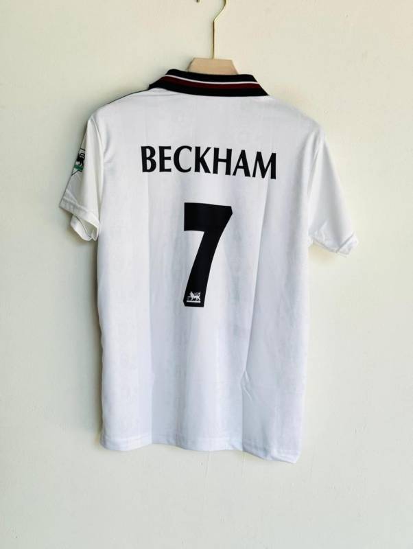 MAN UNITED 97-98 AWAY KIT