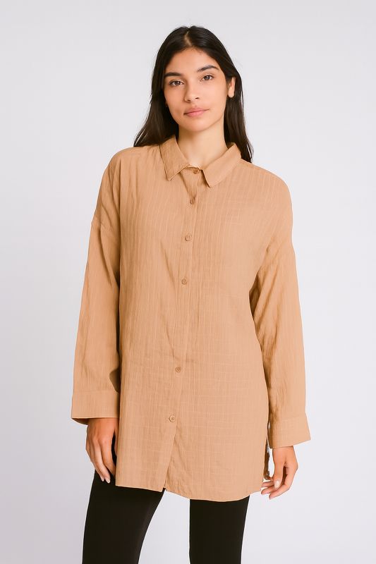 Camisa de manga larga en tono camel claro