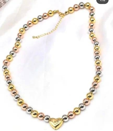 Cadena de balín dos tonos con dije de corazón