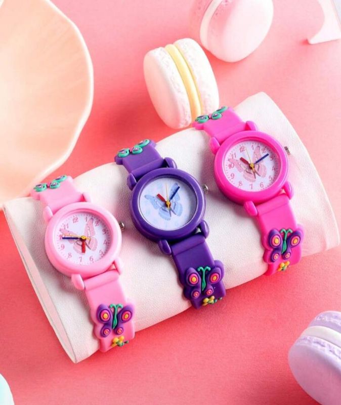 Reloj para niñas con diseño de mariposa