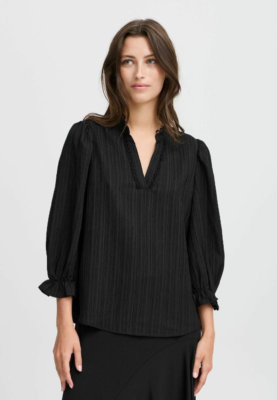 Blusa Negra con Rayas Sutiles