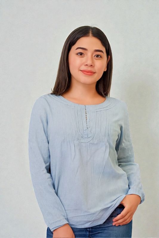 Blusa manga larga con detalle de botones