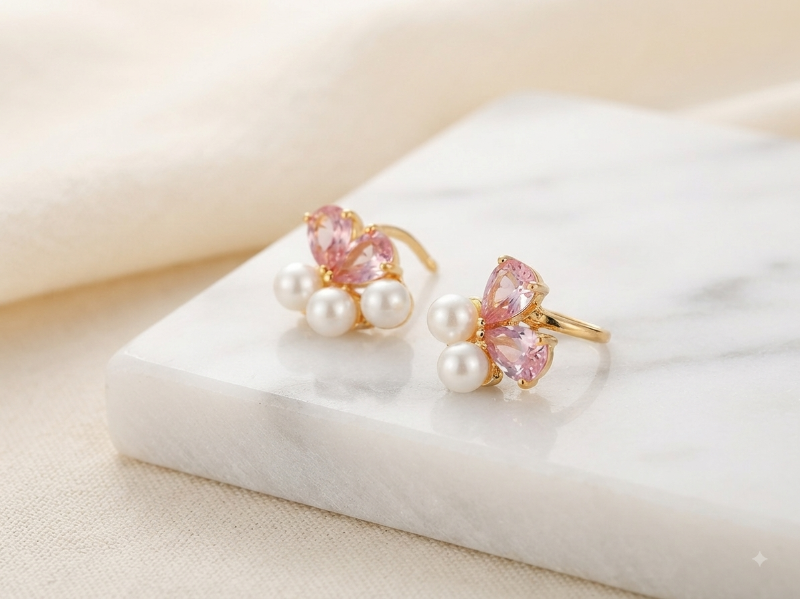Argollas con diseño de mariposa
