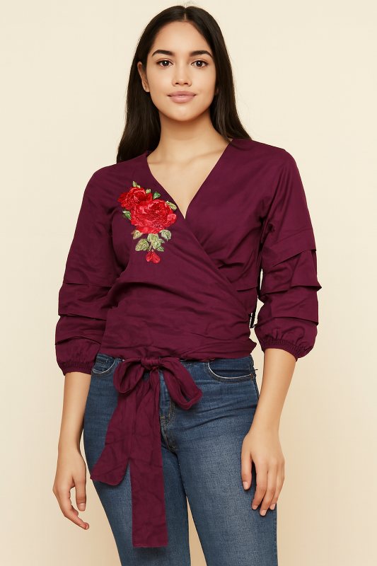 Blusa Burdeos con Bordado Floral