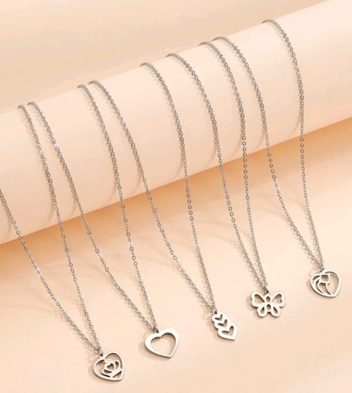 Cadenas con dije plateado