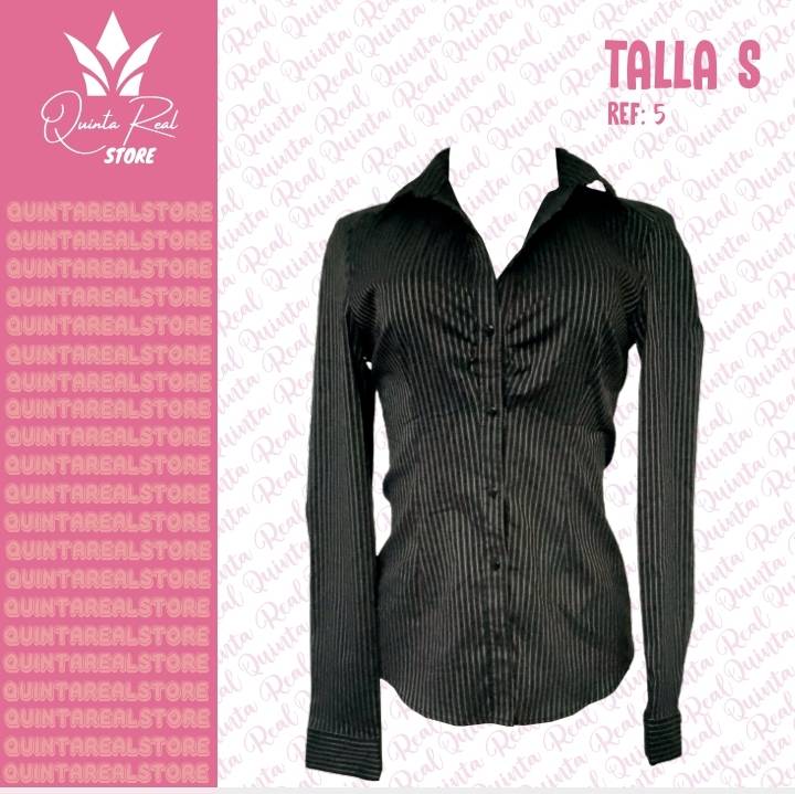 Camisa elegante para dama con líneas verticales