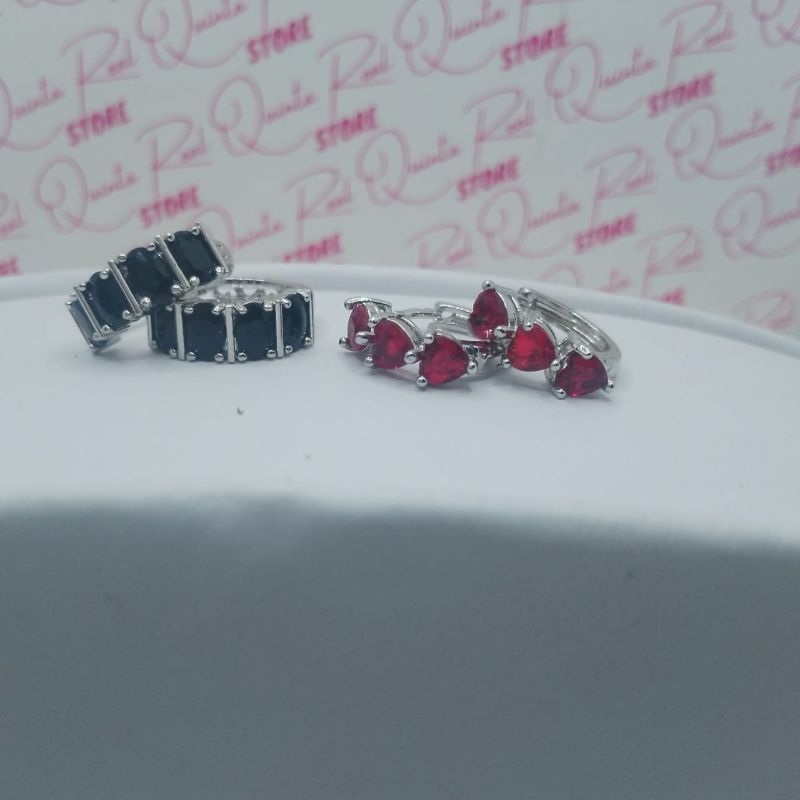 Huggies con piedras de colores